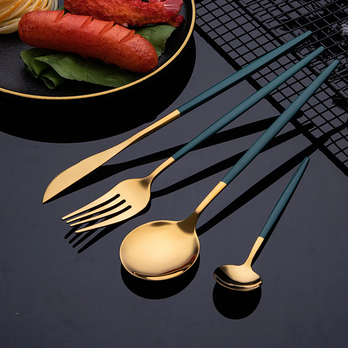 30Pcs Cutlery Set Gold Tableware Stainless Steel Mirror Dinnerware Dinner Tea Spoon Fork Knife Western Silverware Flatware Set